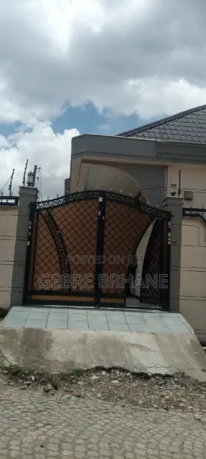 3bdrm Villa in Villa, Yeka for rent