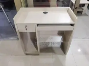 Photo - 1m Computer Table