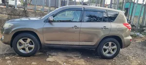 Toyota RAV4 2012 Brown