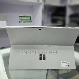 New Laptop Microsoft Surface Pro 7 8GB Intel Core I7 SSD 128GB