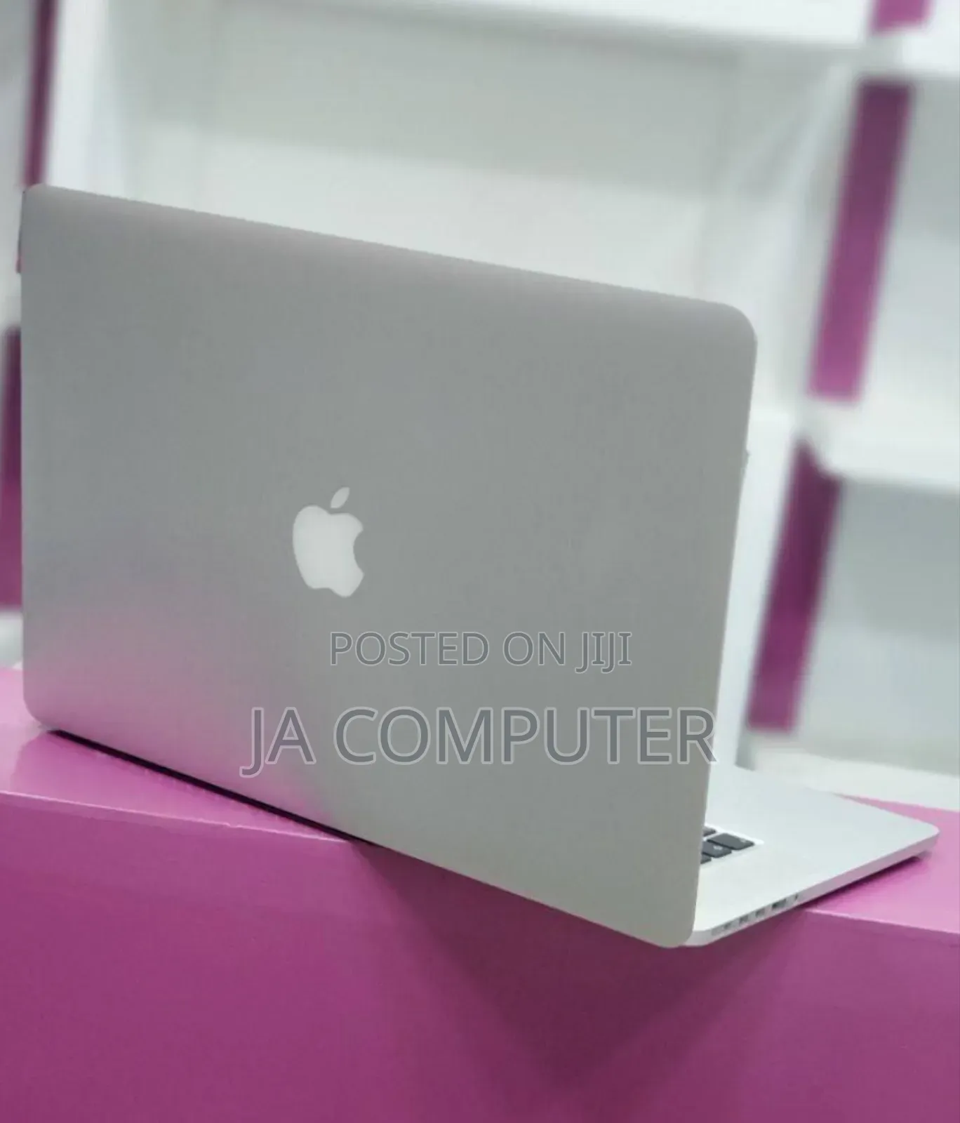 New Laptop Apple MacBook Pro 2015 16GB Intel Core I7 SSD 256GB