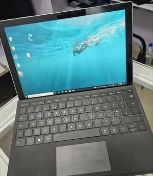 New Laptop Microsoft Surface Pro 7 8GB Intel Core I7 SSD 128GB