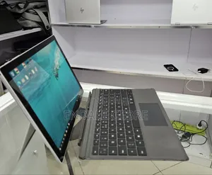 New Laptop Microsoft Surface Pro 7 8GB Intel Core I5 SSD 256GB