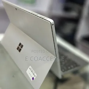 New Laptop Microsoft Surface 8GB Intel Core I5 SSD 128GB