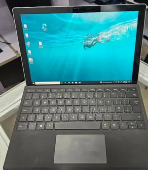 Photo - New Laptop Microsoft Surface 8GB Intel Core I5 SSD 128GB