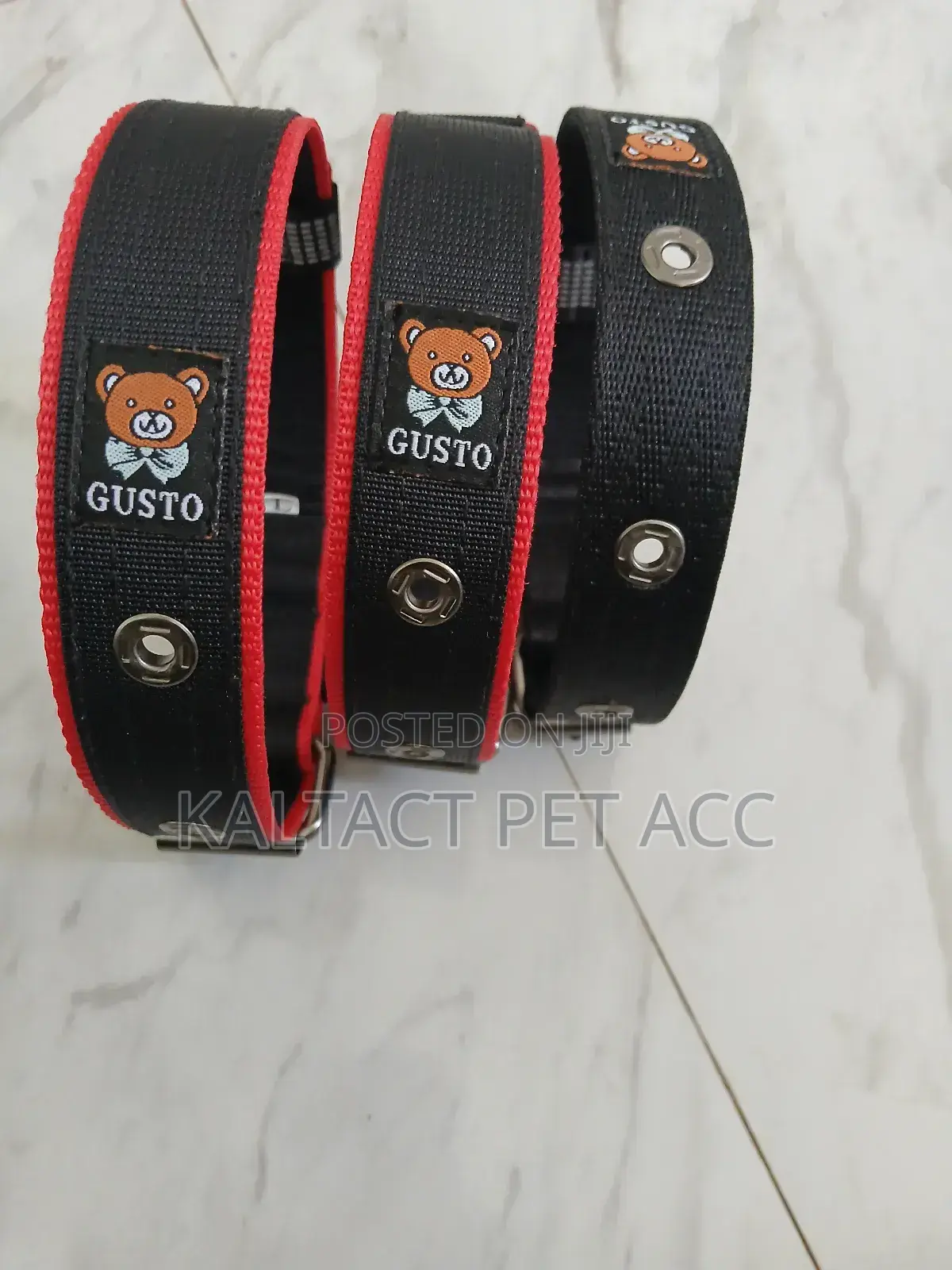 Collars (ያንገት) for Larger Dogs