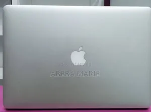 New Laptop Apple MacBook Pro 2015 16GB Intel Core I7 SSD 256GB