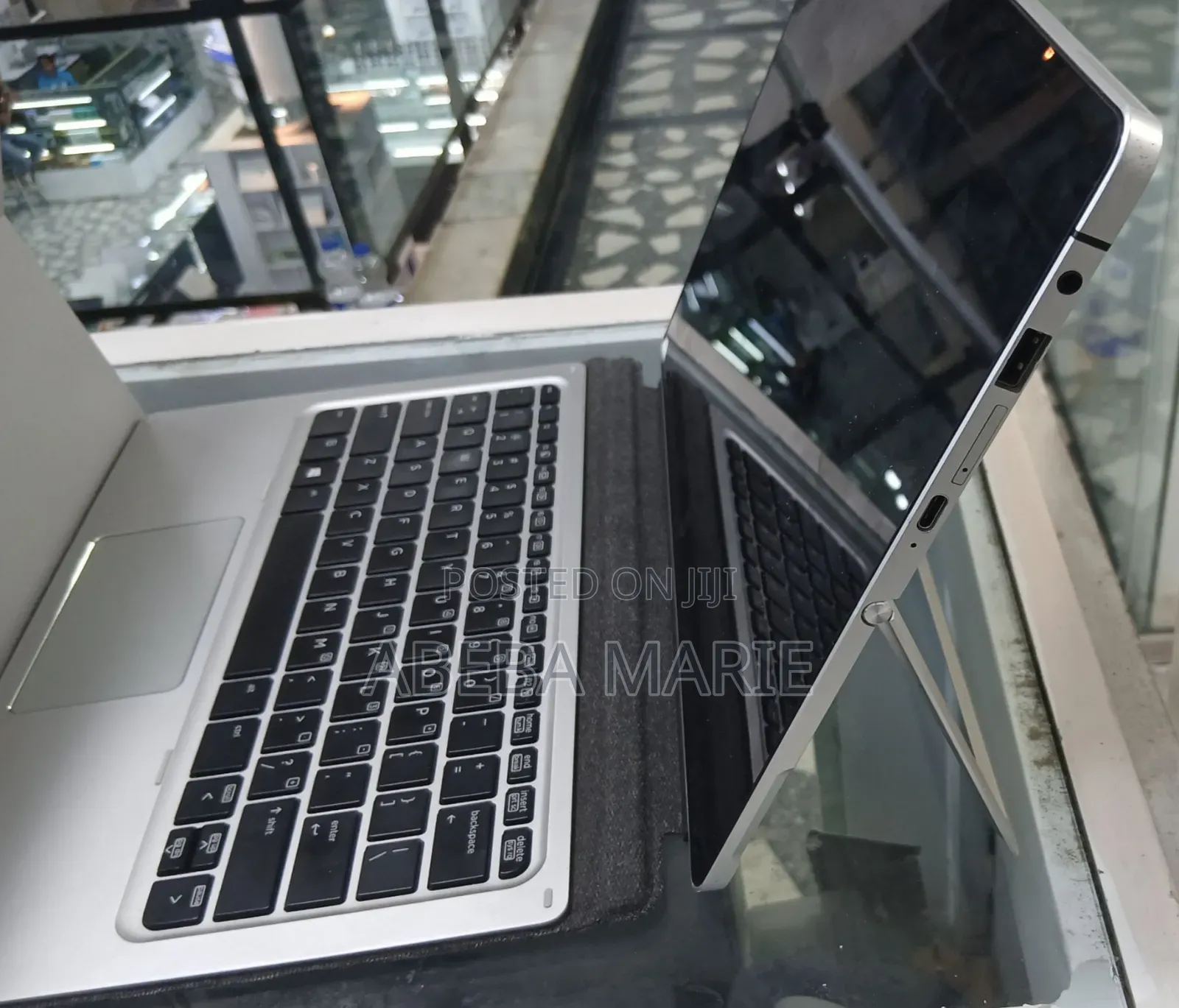 New Laptop HP Elite X2 G8 8GB Intel Core I5 SSD 256GB