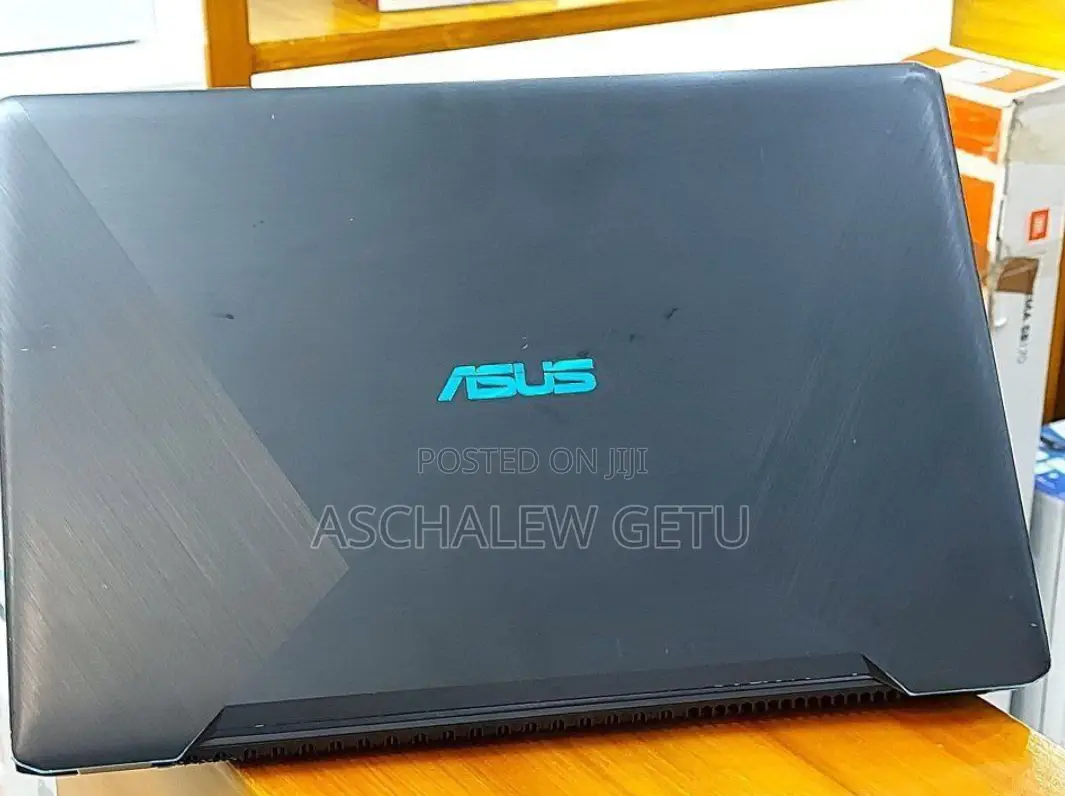 New Laptop Asus VivoBook 15 X505BA 16GB Intel Core I7 SSD 256GB