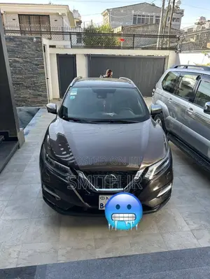 Photo - Nissan Qashqai 2018 Brown