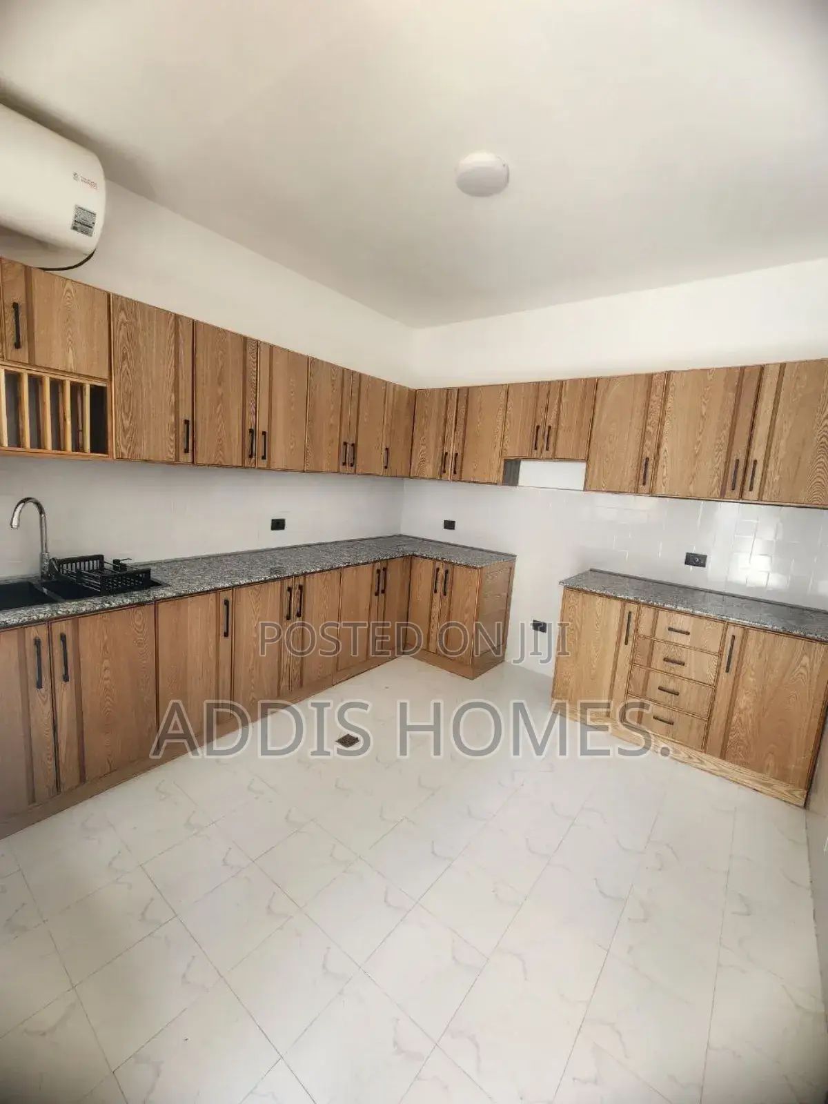 3bdrm Villa in Bole for rent