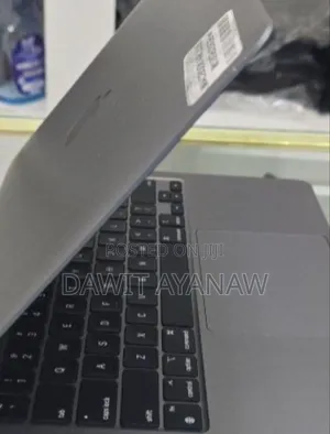 New Laptop Apple MacBook Air 2020 M1 8GB Intel Core I5 SSD 256GB