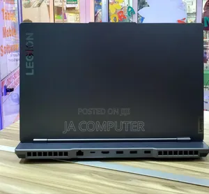 New Laptop Lenovo Legion 5 16GB AMD Ryzen 7 SSD 1T