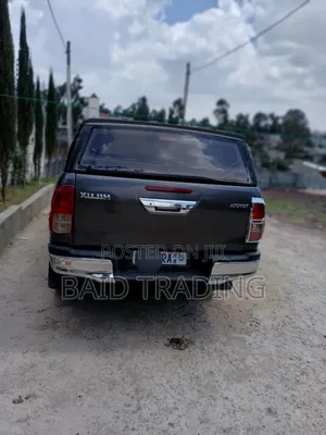 Toyota Hilux 2019 Gray