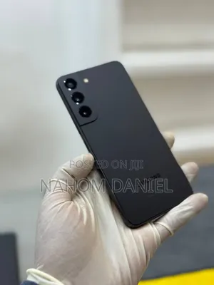 New Samsung Galaxy S22 5G 128 GB