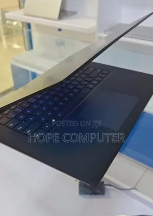 Photo - New Laptop Microsoft Surface Book 3 8GB AMD Ryzen 5 SSD 256GB