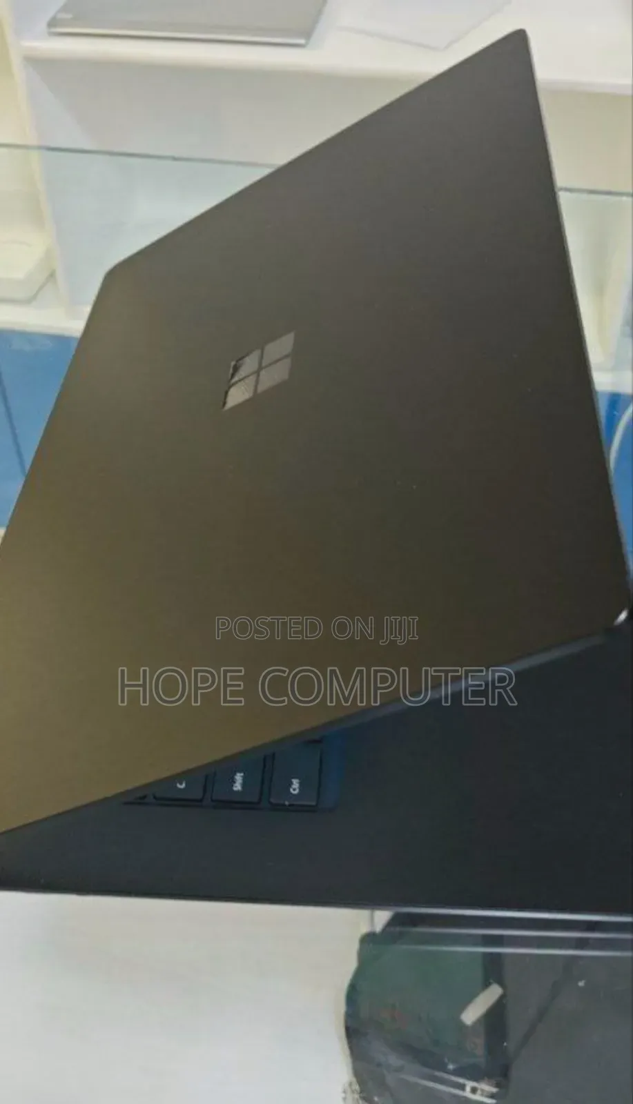 New Laptop Microsoft Surface Book 3 8GB AMD Ryzen 5 SSD 256GB