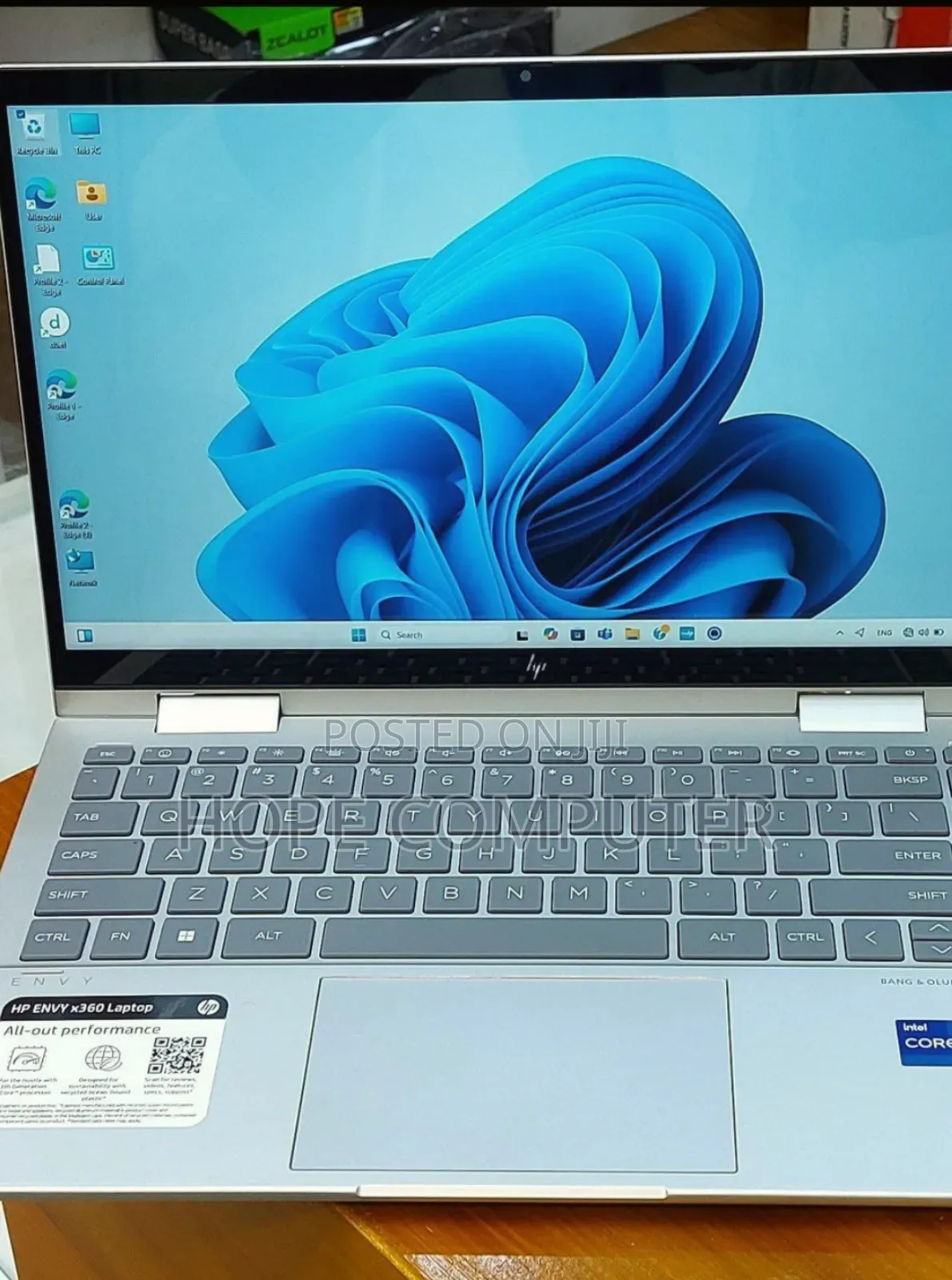 New Laptop HP Envy X360 16GB Intel Core I7 SSD 1T