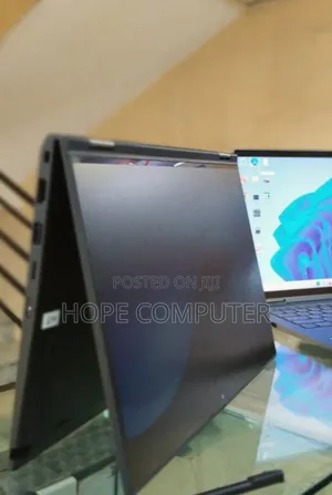 Photo - New Laptop Lenovo Thinkpad X13 Yoga 16GB Intel Core I7 SSD 512GB
