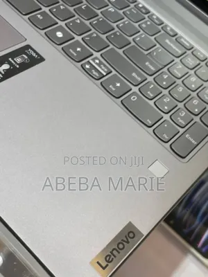 New Laptop Lenovo Yoga 7i 8GB AMD Ryzen 5 SSD 512GB