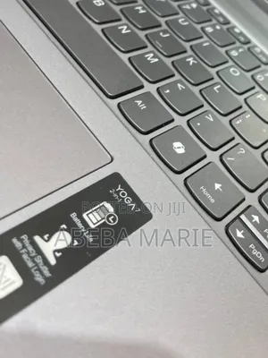 New Laptop Lenovo Yoga 7i 8GB AMD Ryzen 5 SSD 512GB