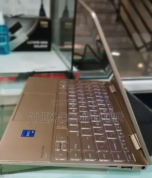 New Laptop HP Envy X360 8GB Intel Core I7 SSD 1T