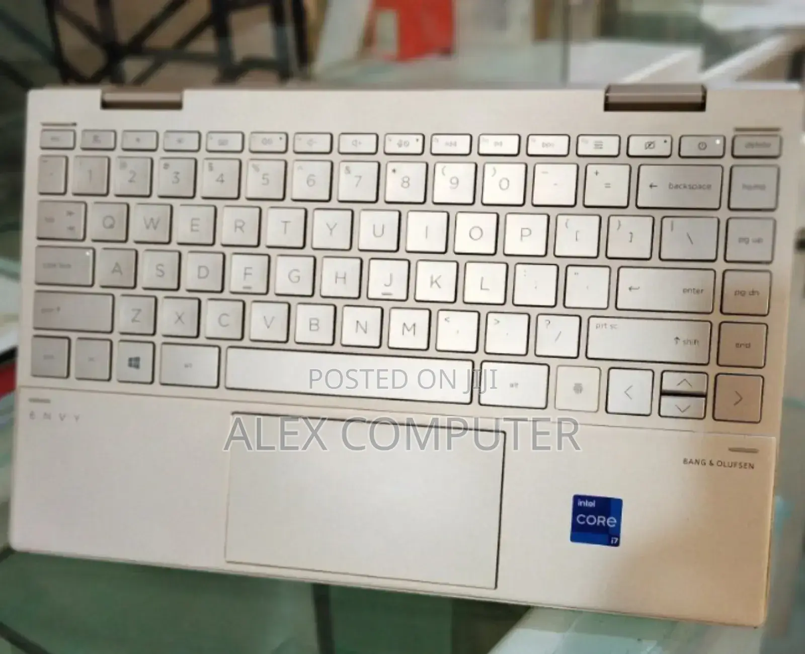 New Laptop HP Envy X360 8GB Intel Core I7 SSD 1T