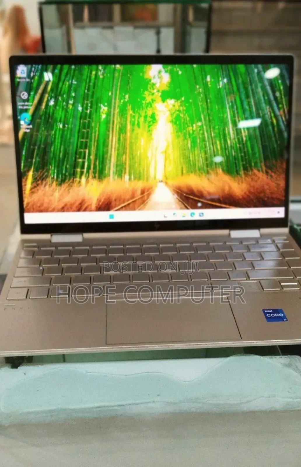 New Laptop HP Envy X360 8GB Intel Core I7 SSD 1T