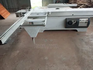 Precision Panel Saw
MDF ጣውላ መሰንጠቂያ
