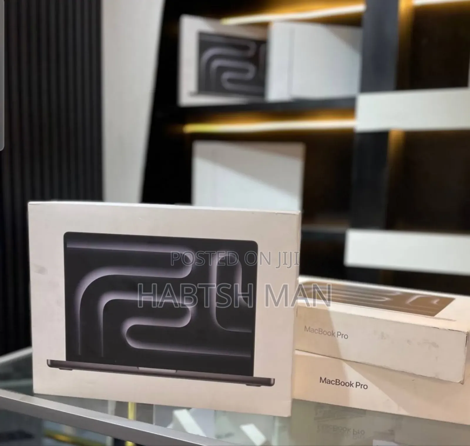 New Laptop Apple MacBook Pro 2024 M4 14-Inch 16GB Apple M4 SSD 512GB