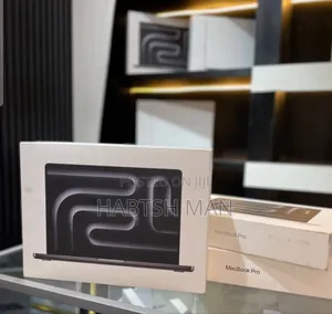 New Laptop Apple MacBook Pro 2024 M4 14-Inch 16GB Apple M4 SSD 512GB