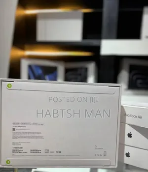 Photo - New Laptop Apple MacBook Air 2024 M3 13-Inch 8GB Apple M4 SSD 256GB