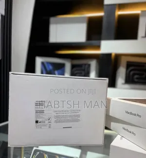 New Laptop Apple MacBook Pro M1 16GB Apple M1 Pro SSD 512GB