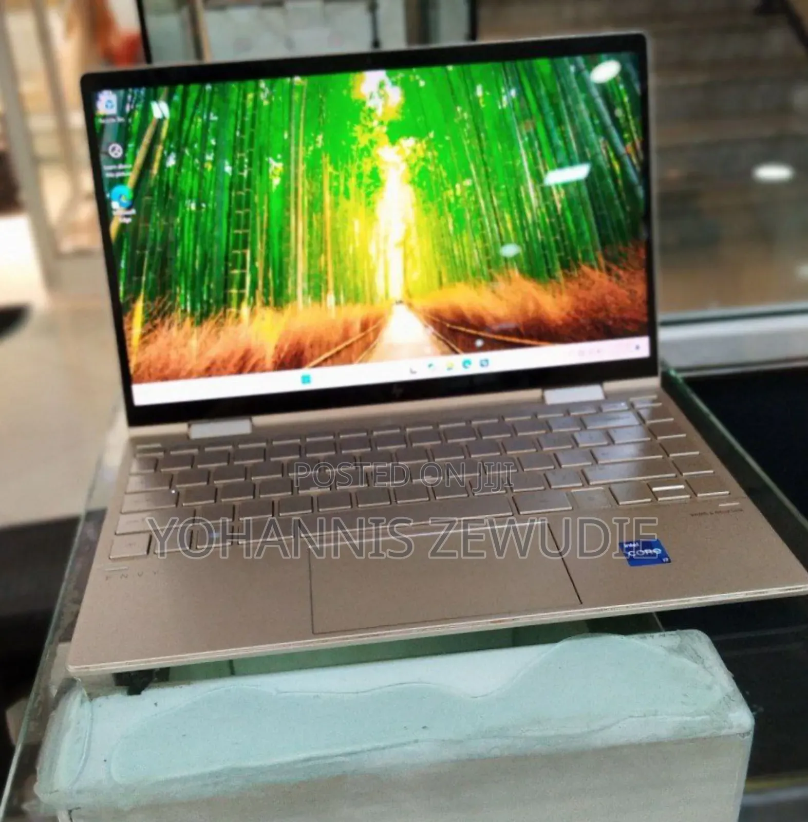 New Laptop HP Envy X360 8GB Intel Core I7 SSD 1T