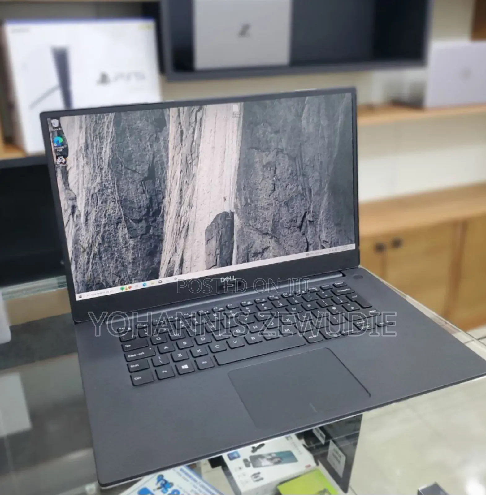 New Laptop Dell Precision 5540 32GB Intel Core I7 SSD 512GB