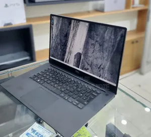 New Laptop Dell Precision 5540 32GB Intel Core I7 SSD 512GB