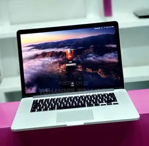 New Laptop Apple MacBook Pro 2017 16GB Intel Core I5 SSD 256GB