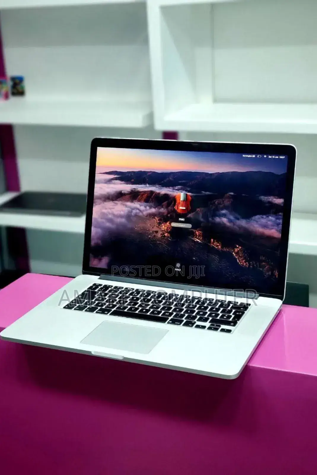New Laptop Apple MacBook 16GB Intel Core I7 SSD 256GB