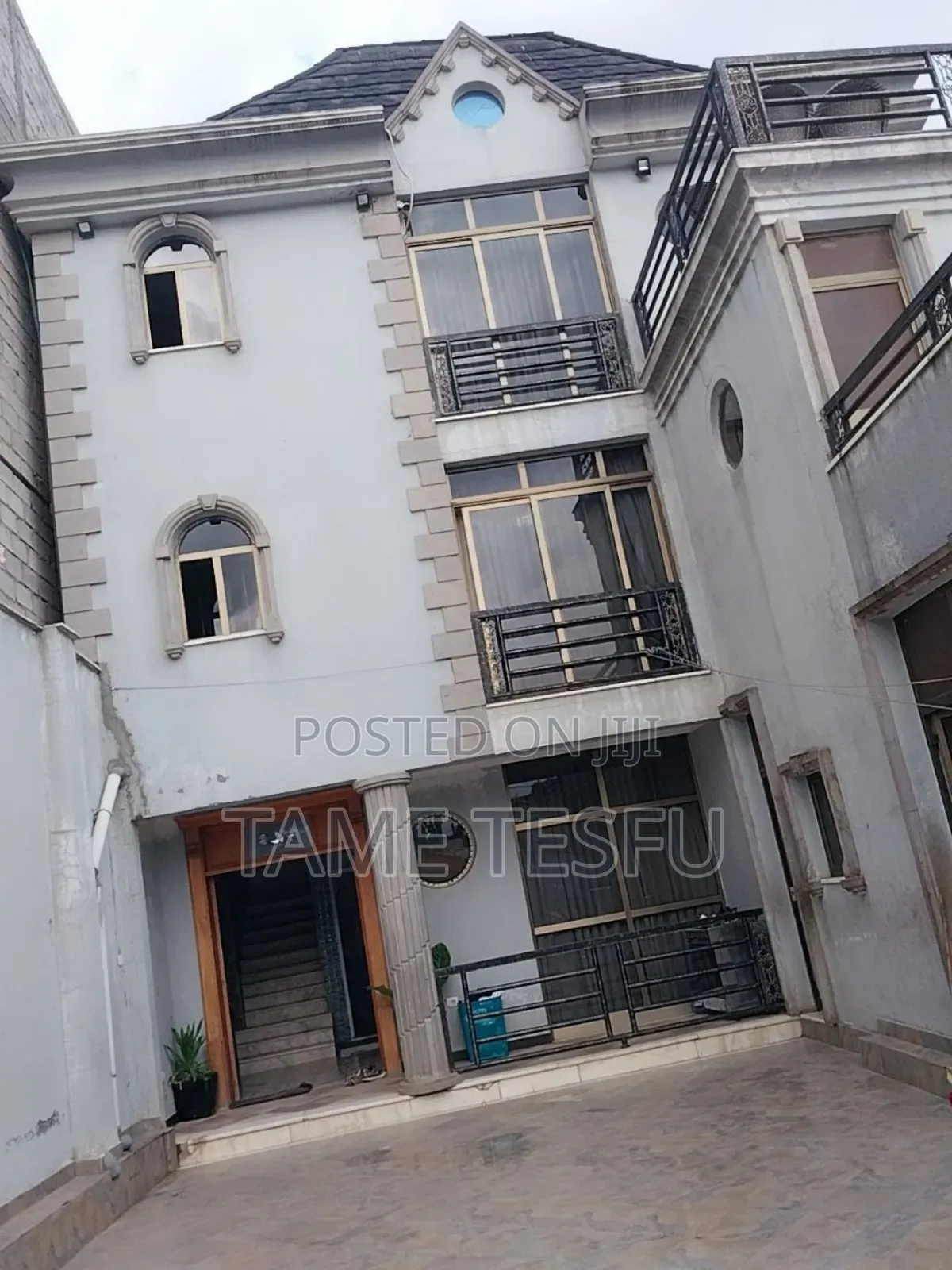 Furnished 6bdrm House in Kara, Yeka for sale