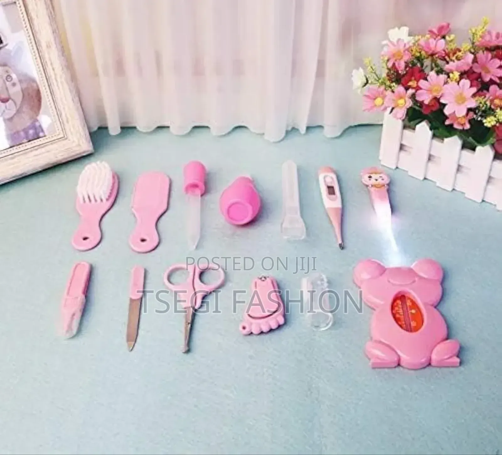 13 Pic Portable Health Care Kit