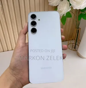 Photo - New Samsung Galaxy A55 128 GB Blue