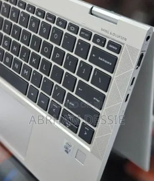 New Laptop HP EliteBook X GB Intel Core I7 SSD 512GB