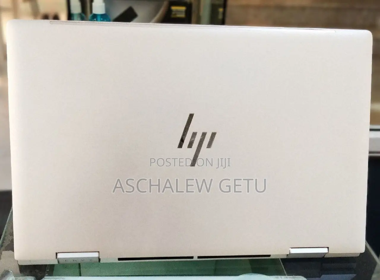 New Laptop HP Envy X360 8GB Intel Core I7 SSD 1T