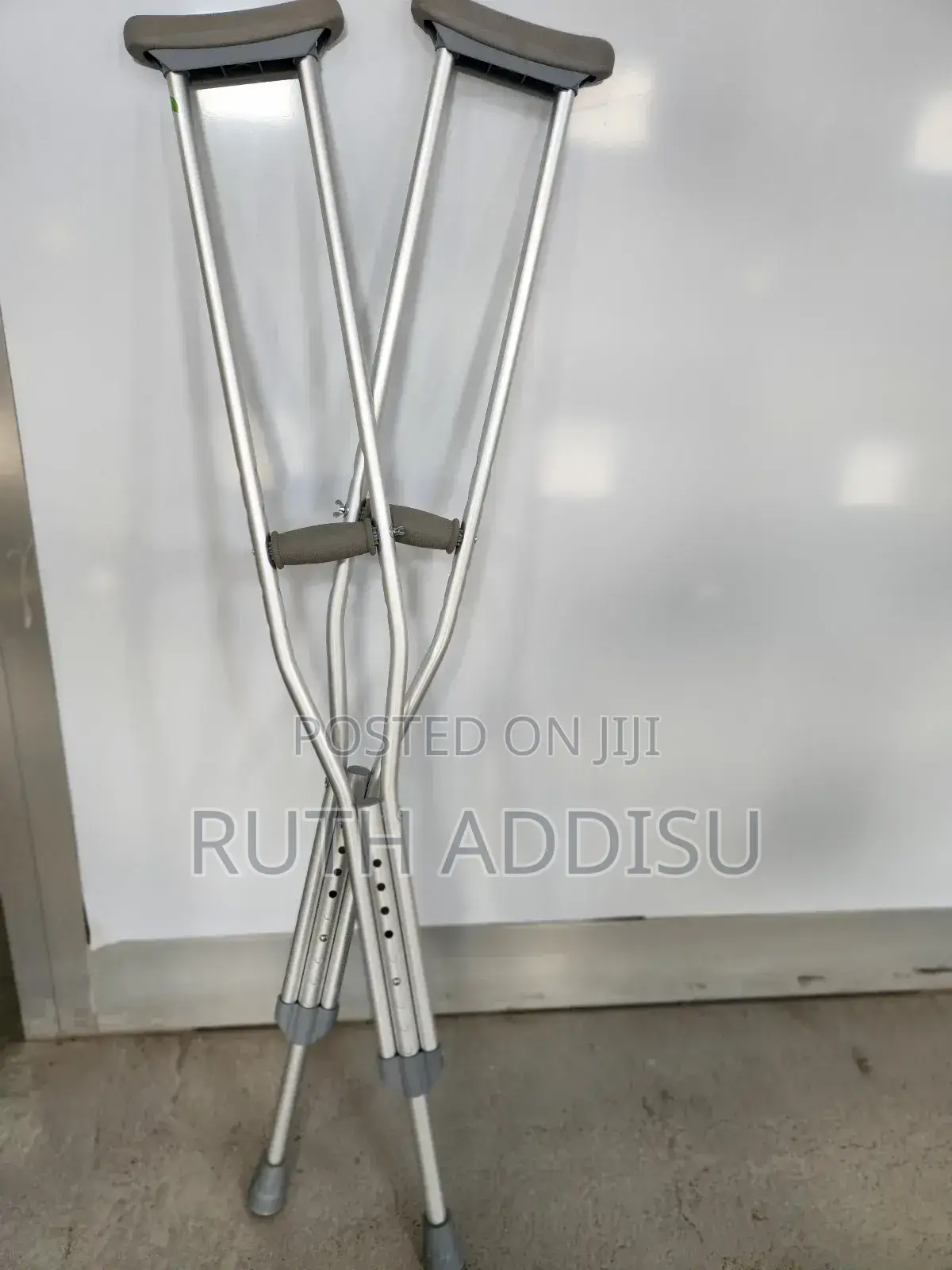 Crutches2፯crutches2፱crutches1፰crutches0፱crutches፲7crutches