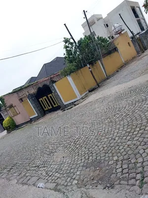 Furnished 4bdrm House in Wosene Compound, Yeka for sale