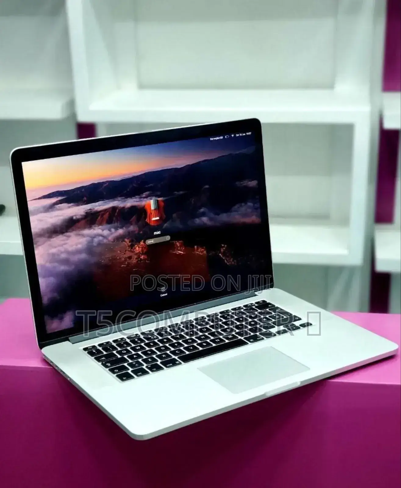 New Laptop Apple MacBook Pro 2015 16GB Intel Core I7 SSD 256GB