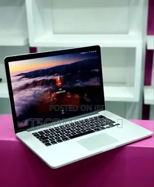 Photo - New Laptop Apple MacBook Pro 2015 16GB Intel Core I7 SSD 256GB