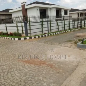 6bdrm Villa in Bole for rent