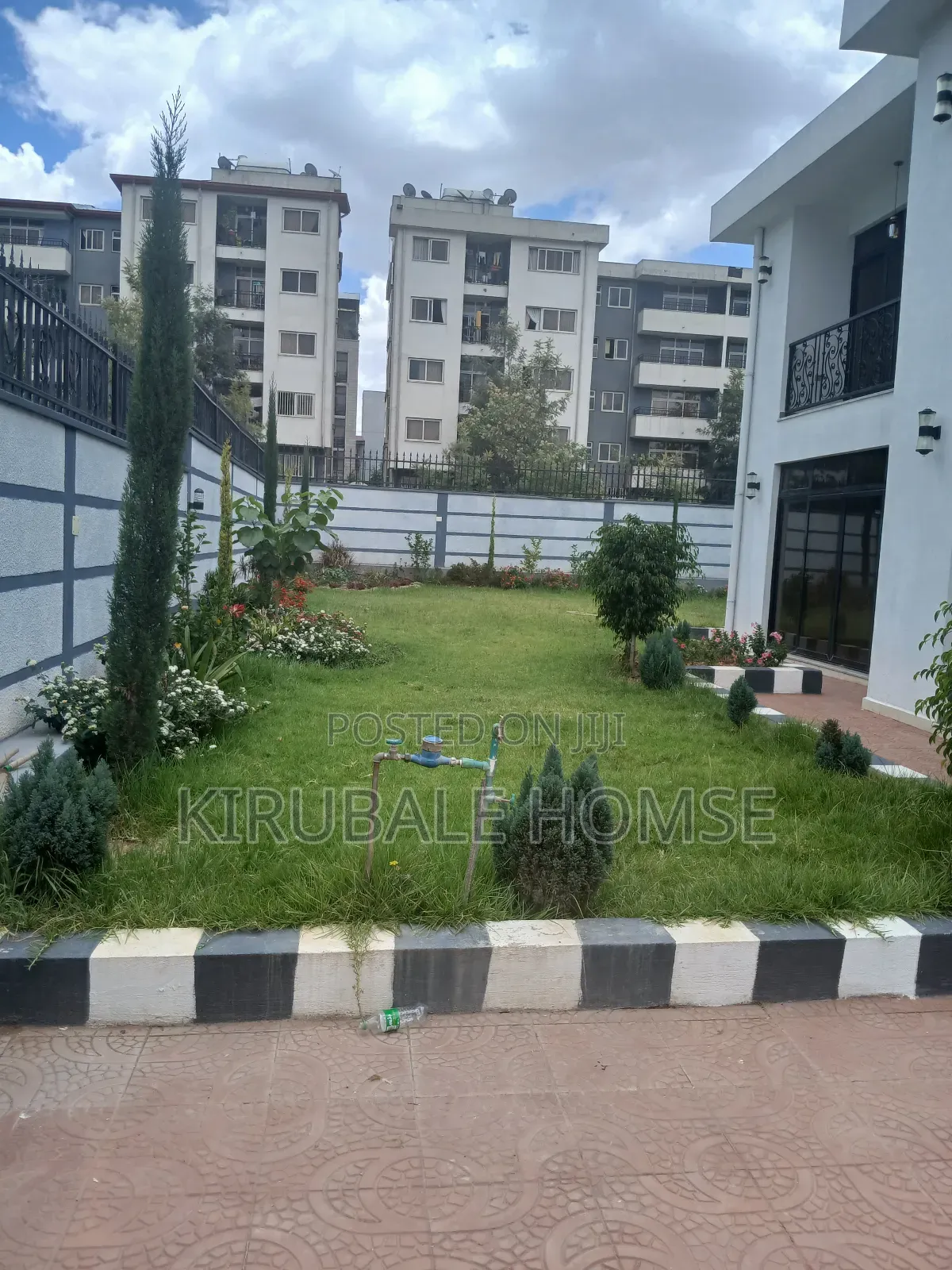 6bdrm Villa in Bole for rent