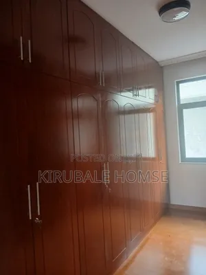 6bdrm Villa in Bole for rent